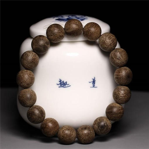 BN1218-03 香至尊-12mm*17颗*10.18g 加里曼丹沉香手串 商品图0