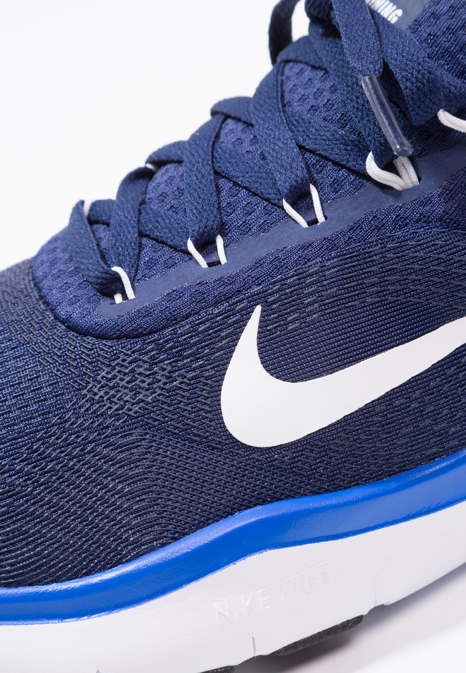 nike是全球著名的体育运动品牌,英文原意指希腊胜利女神,中文译为耐克