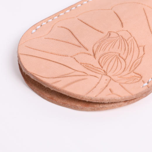 【已售罄勿拍】皮雕荷花钥匙包︱出尘离染，清洁无瑕 商品图3