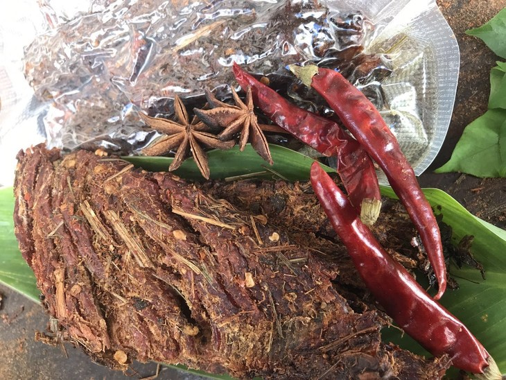 西双版纳本土特产美食手撕大锤干巴100g