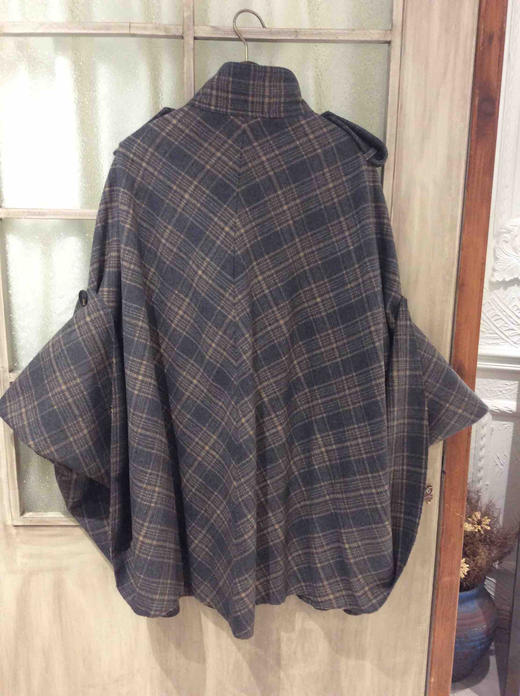 D-HARRY迪哈利2017冬款斗篷DH84A95857D吊牌价2580【待调整】 商品图1