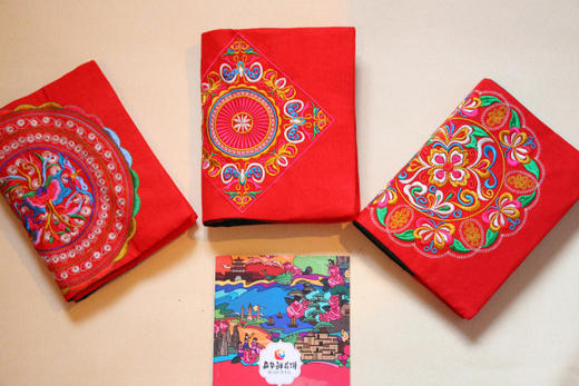 【订单满299元换购】嘉华鲜花饼  念彩云·刺绣手账本礼盒 450g 商品图0