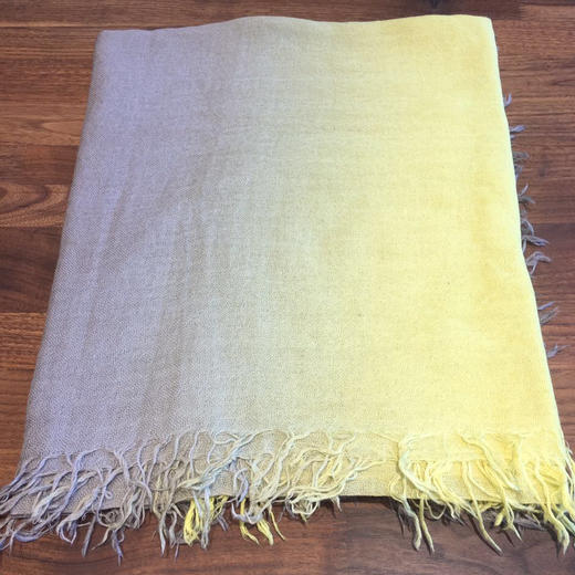 山羊绒桑蚕丝手绘大披肩 商品图0