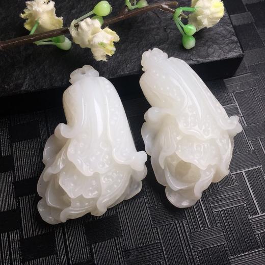【D44425】砗磲白菜吊坠 商品图0