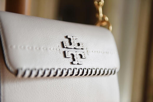 Tory Burch 白色编织流苏白包 商品图3
