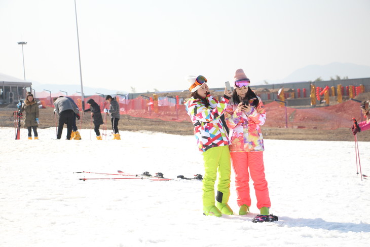 8元秒杀安吉江南天池观音堂滑雪场】湖州小岭头雪村(大门票 2小时滑雪