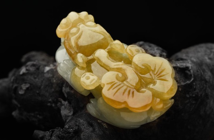 天然a货飘绿翡翠【富贵叠加】貔貅吊坠