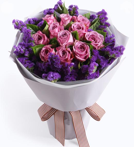 为你心动--紫玫瑰11枝，搭配适量紫色勿忘我+栀子叶 内层白色雾面纸，外层浅紫/香芋紫双色人造纸，白咖条纹带(1088) 商品图0