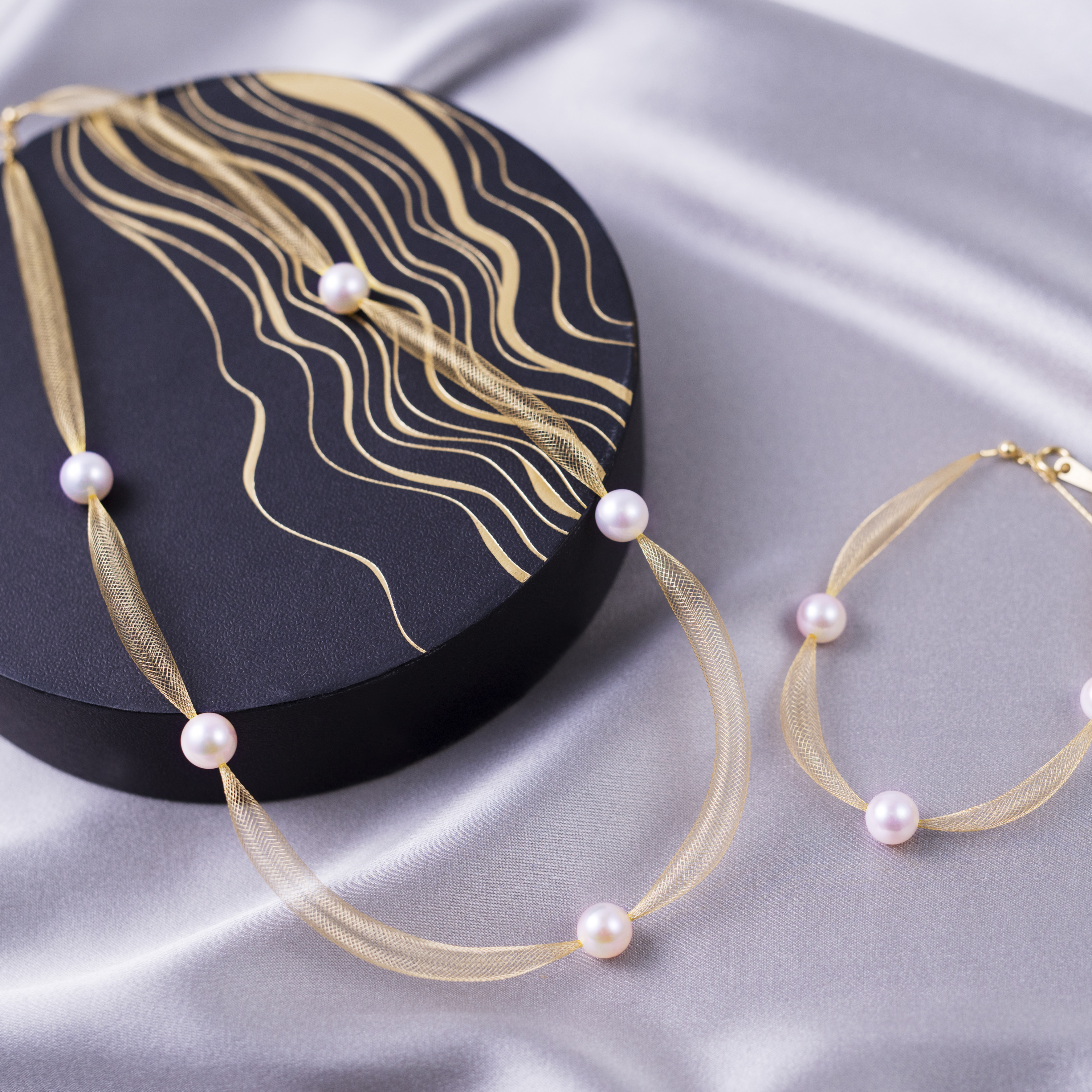 「丝路」8mmAkoya珍珠特殊工艺18K金项链