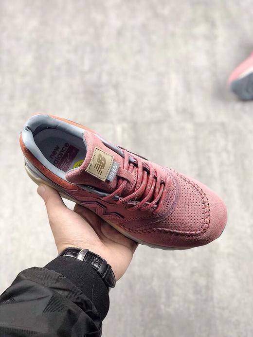 点此购买  新百伦 情侣款 New balance  997.5 复古跑鞋 35-44码 商品图5