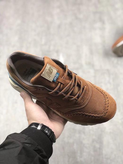 点此购买  新百伦 情侣款 New balance  997.5 复古跑鞋 35-44码 商品图12