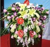 讲台花1   黄百合3朵，白百合9朵，12支泰国洋兰，20支戴安娜粉玫瑰，10支金鱼草，5片红掌巴西叶及散尾葵适量 长度约70-80cm(1403) 商品缩略图0