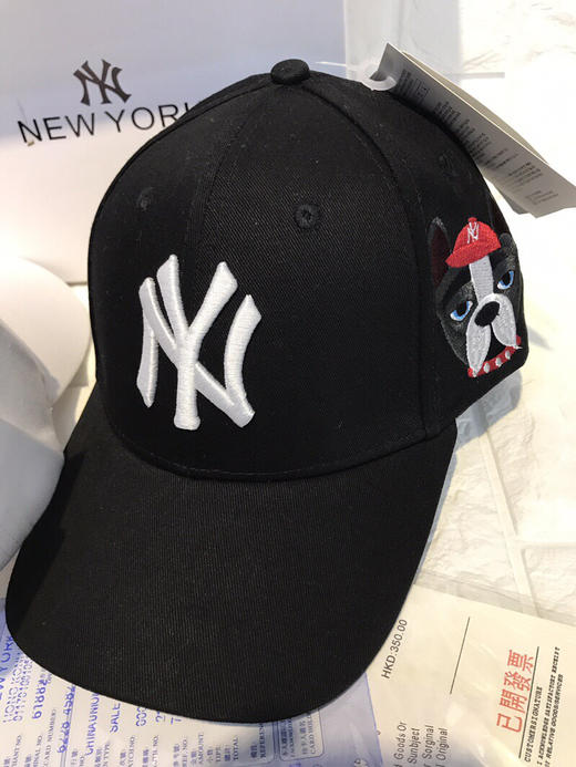 点此购买 情侣款 黑白2色 MLB 刺绣小狗 棒球帽 全套包装 商品图4
