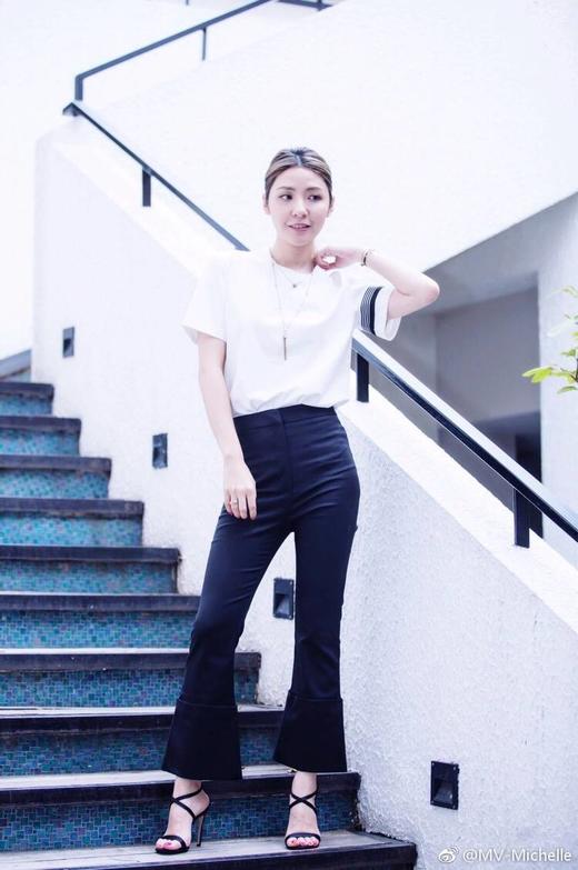 GLOW 圆领队长袖标体恤 商品图1