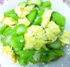 丝瓜炒鸡蛋