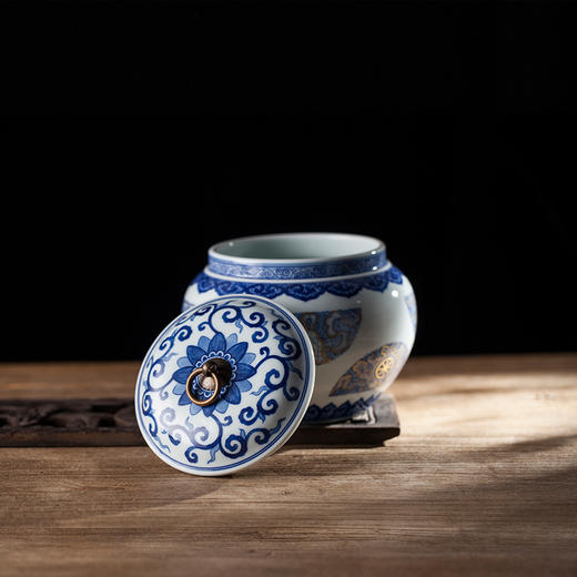 宝瓷林 青花描金八宝纹盖罐（铜钮） 商品图2