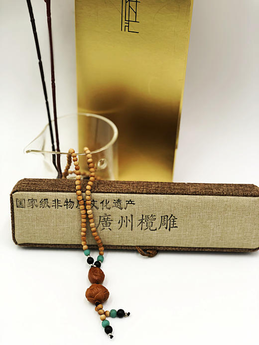 广府汇 非遗 榄雕  榄核的外形特性独创榄核镶嵌技艺 手工雕刻  《笑口常开》项链挂饰 商品图1