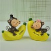 【装饰品】。香蕉猴创意汽车小摆件 树脂工艺品 汽车装饰品 卡通动物摆件 商品缩略图0