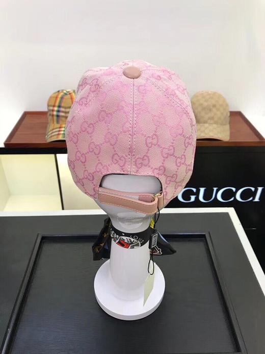 点此购买 Baseball cap 古驰情侣款棒球帽 商品图3