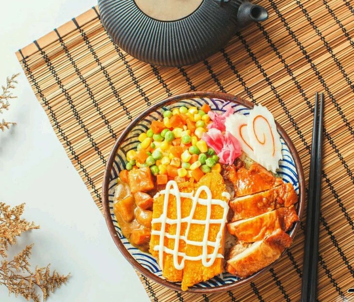 日式照烧鸡排饭