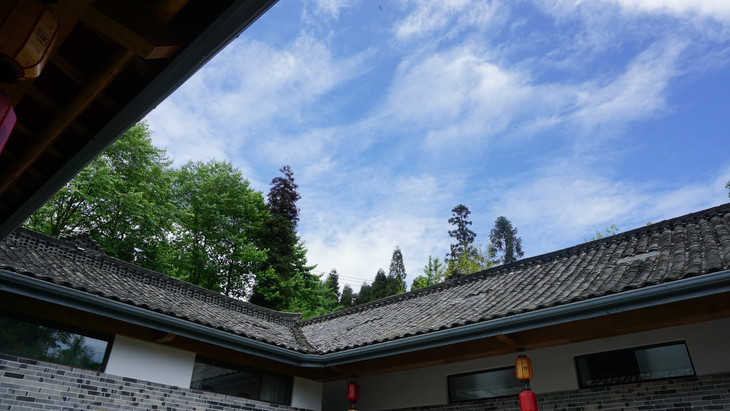 【趣院雅居酒店】盛夏避暑,观萤火虫,看极致美景天台山趣院带给你不一