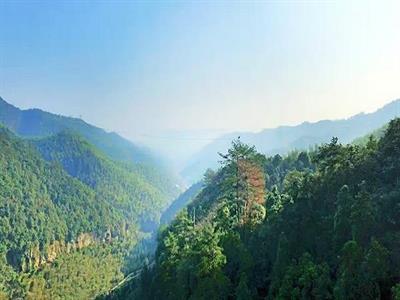 ＜买一送一，门票及早晚餐全含2220宁国皖南川藏线—青龙湖储家滩、华东大裂谷、夏霖九天银瀑、恩龙世界木屋村民俗风情表演2日＞ 商品图6