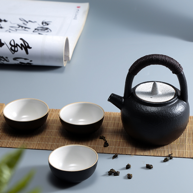沏一杯茶 归燕