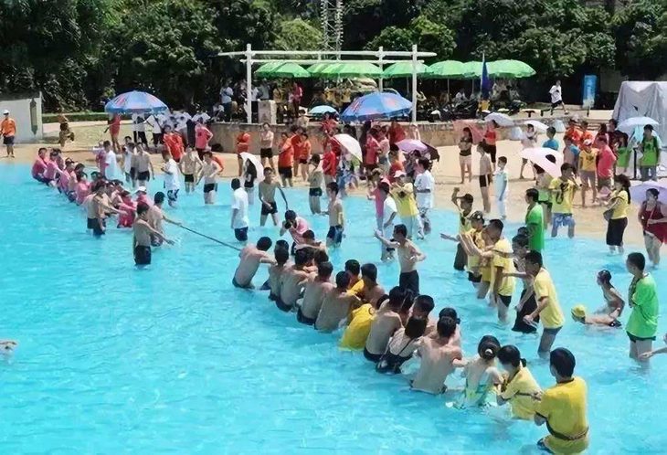 泡泡,水上拔河等你来挑战!