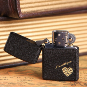 【打火机】。首领CHIEF情人礼品打火机 爱在一起 黑磨砂经典创意防风煤油