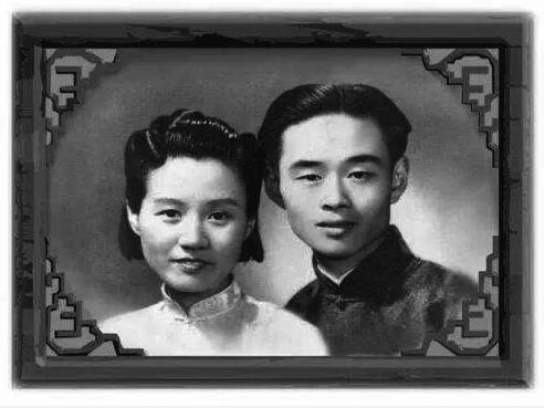 醒来觉得甚是爱你 商品图0