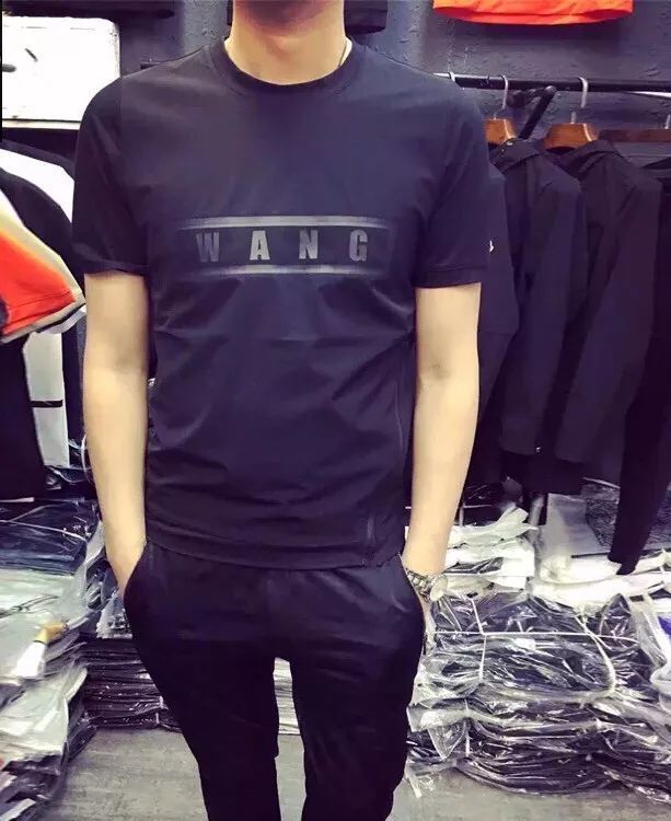 175cm 140斤男生身材,175cm140斤男生图 身高 175cm 体重 140 斤 穿l码 正好