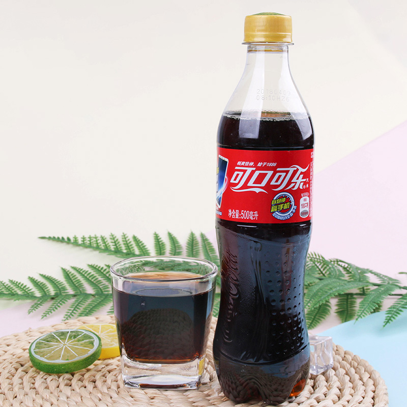 可口可乐汽水 瓶装500ml/罐装330ml 碳酸饮料品 可口可乐汽水 休闲