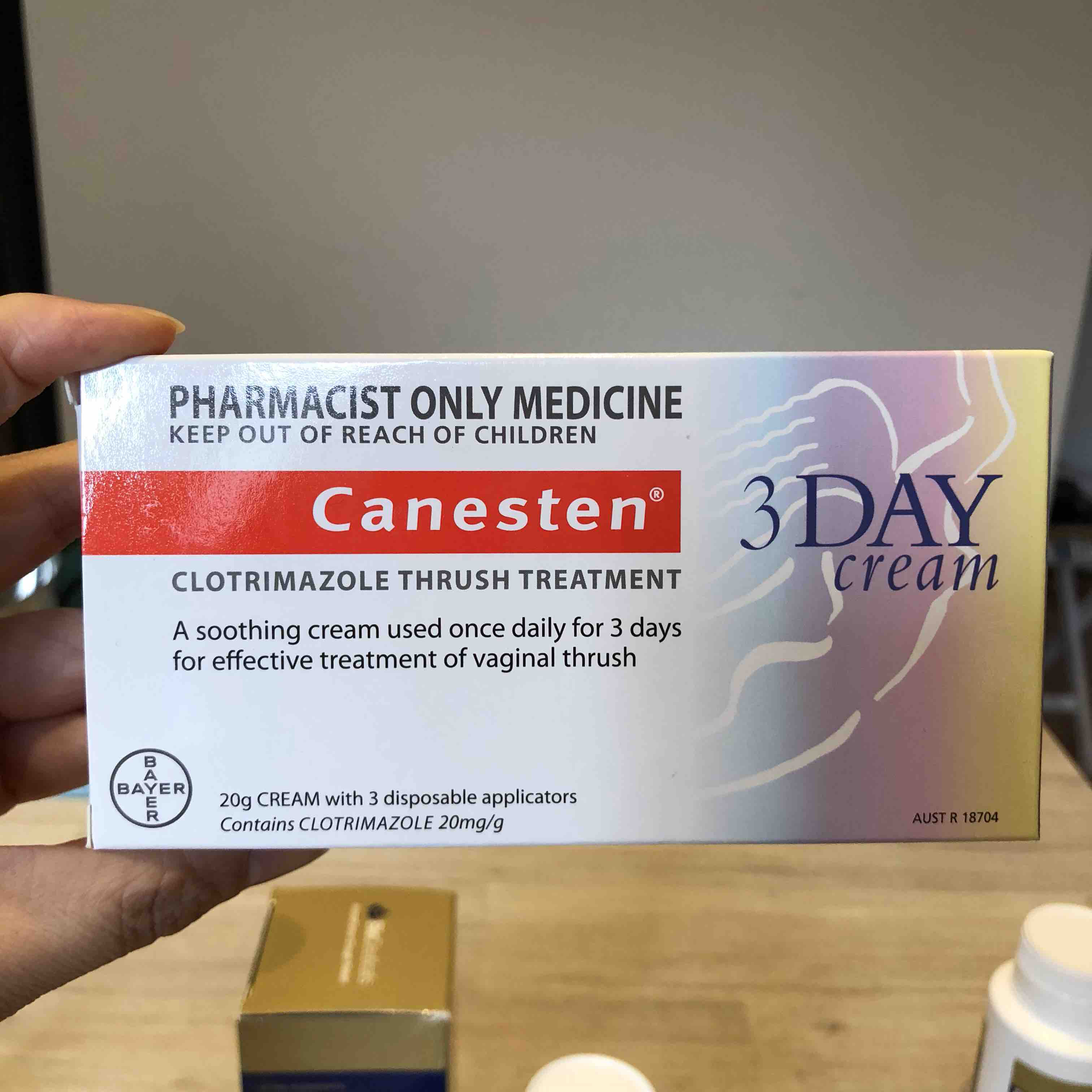 直邮 拜耳 canesten 凯妮丁 女性真菌念珠菌阴道炎内置药膏 3日疗程