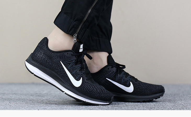 nikezoomwinflo5登月v5男女跑步鞋