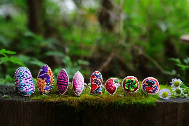 山谷居民原创品牌苗绣银戒指——花戒