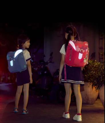 【积分】米兔儿童书包小学生护脊背包儿童包、双肩包 商品图1
