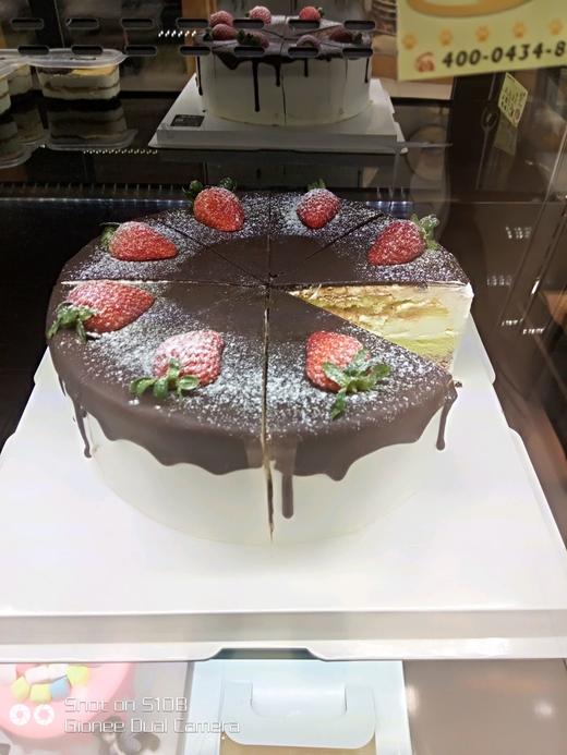 巧克力草莓蛋糕 商品图0