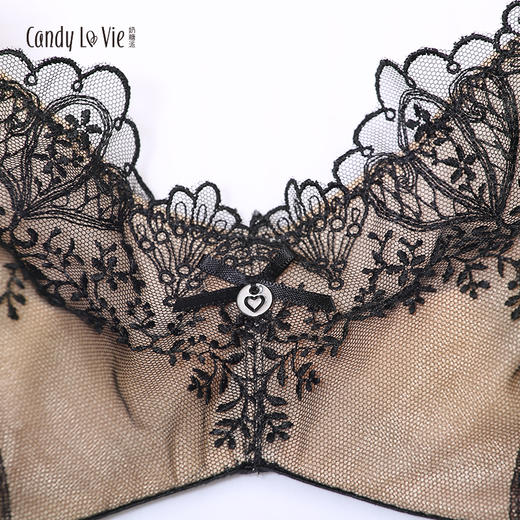 奶糖派谜情套装 超薄单层大胸显小透气舒适包容稳定上托大胸内衣 商品图3