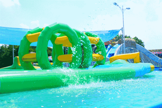 规模15000㎡,井水水源,飞人滑梯,丛林探险,城市漂流…清凉一夏这样嗨!