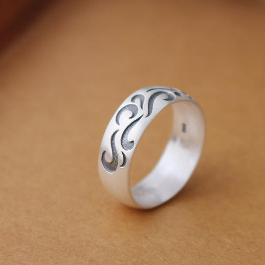 【戒指】S990足银戒指 民族风男女款泰银复古哑光磨砂祥云纹宽边戒指 商品图3