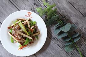 青椒香干肉丝