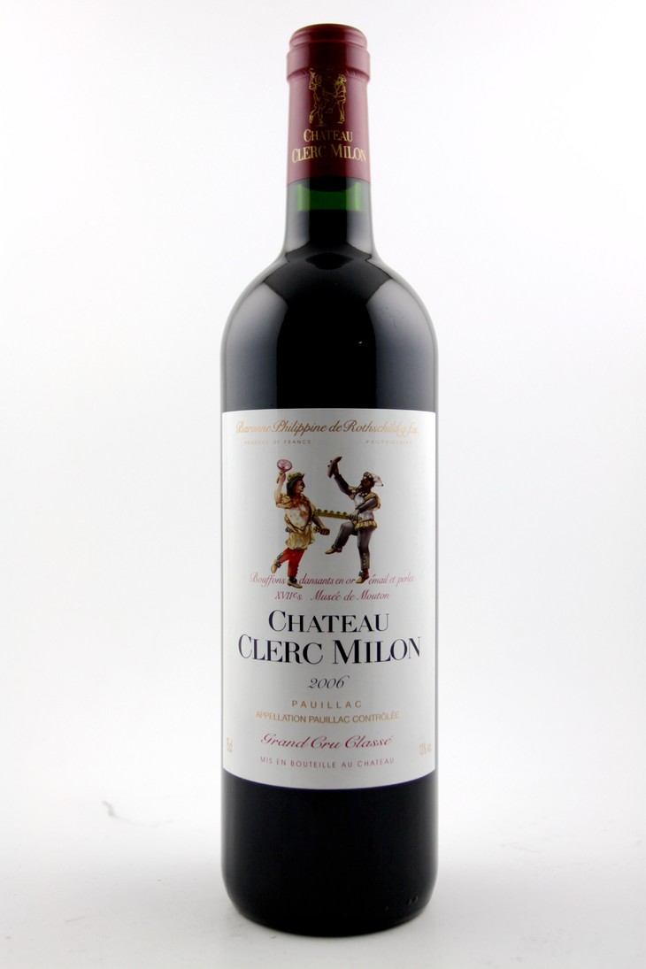 chateau clerc-milon酒庄地理位置优越,位于法国波亚克产区,临近拉菲