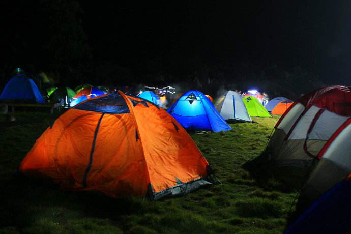 萧山奇妙夜c套餐:夜宿极地海洋公园 帐篷露营 亲子荧光跑 湘湖水景秀