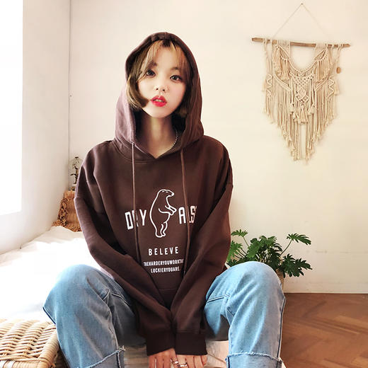 韩都衣舍  超舒适懒人小熊熊印花  卫衣EQ10812 商品图1