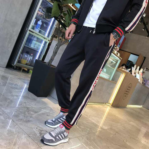 点此购买 GuccI 【古驰】男士运动休闲套装 101782 HOT 商品图2