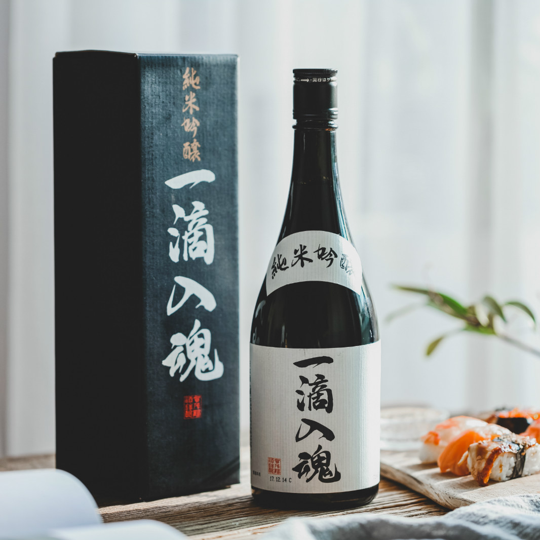 日本清酒贺茂鹤旗下 一滴入魂纯米吟酿清酒720ml)