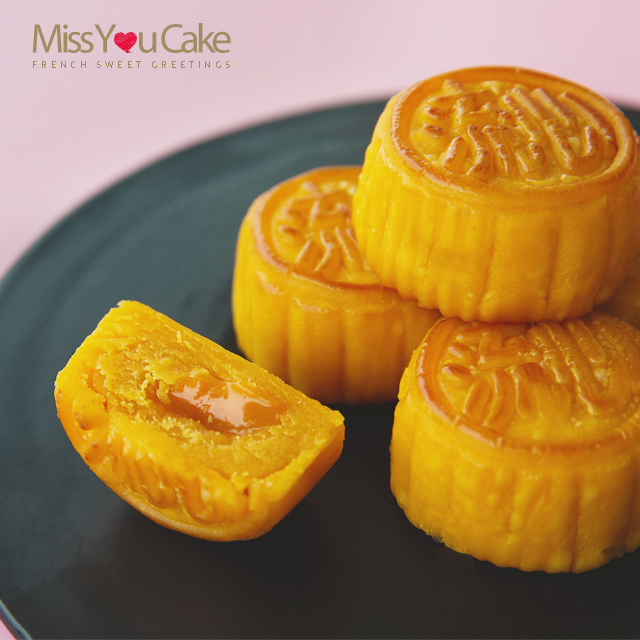 流心奶黄月饼 | lava custard mooncake