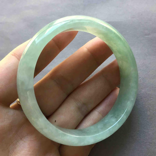 糯冰种淡晴水翡翠手镯56 商品图6