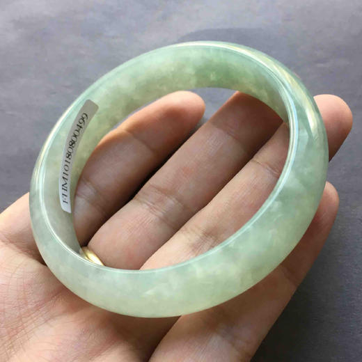 糯冰种淡晴水翡翠手镯56 商品图7