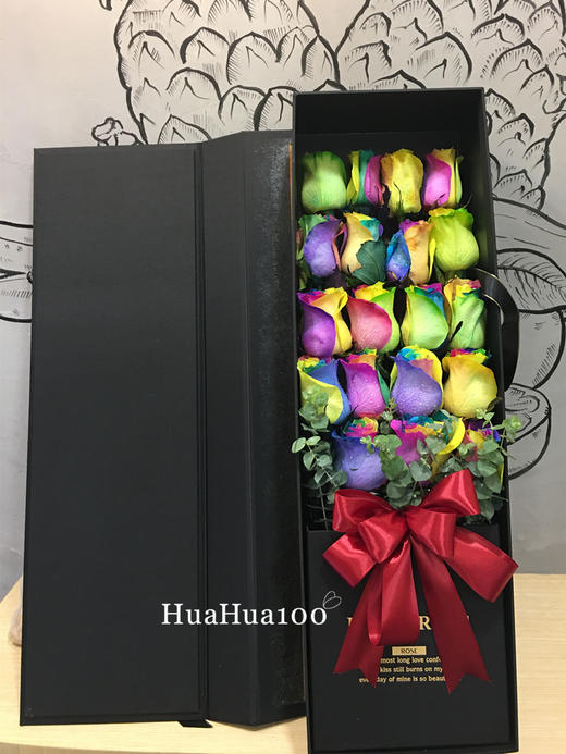 19朵七彩玫瑰礼盒 商品图1